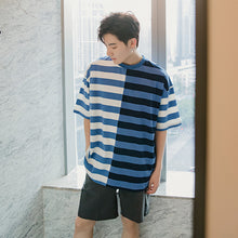 Load image into Gallery viewer, Sicilian men&#39;s summer Hong Kong style short-sleeved men&#39;s tide brand trend loose five-point sleeve men&#39;s stitching striped t-shirt
