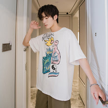 Load image into Gallery viewer, Sicilian men&#39;s spring five-point sleeve men&#39;s Korean version of the trend loose men&#39;s white graffiti print short-sleeved t-shirt
