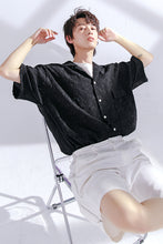 Load image into Gallery viewer, Sicilian men&#39;s 2021 new shirt men&#39;s short-sleeved design sense niche summer thin casual pleated top
