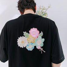 Load image into Gallery viewer, Sicilian men&#39;s 2021 new flower embroidery short-sleeved T-shirt men&#39;s summer casual all-match trend t-shirt top

