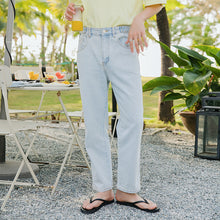 Load image into Gallery viewer, Sicilian men&#39;s light-colored jeans men&#39;s 2021 new summer straight and versatile Korean casual loose trousers
