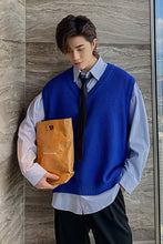 Load image into Gallery viewer, Sicilian men&#39;s college style vest men&#39;s waistcoat outer wear loose sleeveless v-neck sweater men&#39;s autumn
