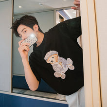Load image into Gallery viewer, Sicilian men&#39;s clothing Hong Kong style half-sleeved men&#39;s trend loose five-point sleeve men&#39;s bear print white short-sleeved t-shirt

