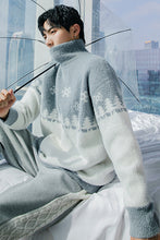 Load image into Gallery viewer, Sicilian men&#39;s winter new turtleneck snowflake sweater contrast stitching Korean trend loose handsome sweater
