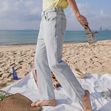 Load image into Gallery viewer, Sicilian men&#39;s light-colored jeans men&#39;s 2021 new summer straight and versatile Korean casual loose trousers
