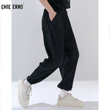Load image into Gallery viewer, Sicilian men&#39;s 2021 new casual pants men&#39;s summer thin section youth wild handsome little feet pleated pants
