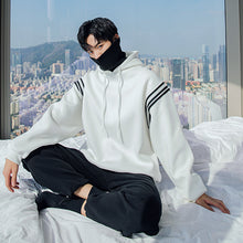Load image into Gallery viewer, Sicilian men&#39;s winter new lazy wind hit color stitching long-sleeved loose casual sports men&#39;s hooded sweater
