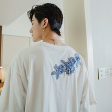 Load image into Gallery viewer, Sicilian men&#39;s summer white short-sleeved men&#39;s tide brand trend loose five-point sleeve men&#39;s half-sleeved embroidered t-shirt
