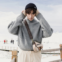 Load image into Gallery viewer, Sicilian men&#39;s clothing fast delivery ~ vertical stripes bottoming sweater loose thick round neck sweater men
