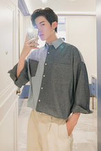 Load image into Gallery viewer, Sicilian men&#39;s summer color matching stitching shirt men&#39;s Korean version of loose men&#39;s three-quarter sleeve thin shirt jacket
