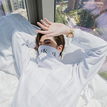 Load image into Gallery viewer, Sicilian men&#39;s spring and autumn letter printing half-high neck long-sleeved t-shirt men&#39;s trendy ins loose white bottoming shirt
