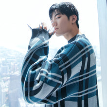 Load image into Gallery viewer, Sicilian Men&#39;s Plaid Contrasting Color Round Neck Japanese Gentle Wind Top Trend Loose Pullover Sweater Men
