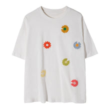 Load image into Gallery viewer, Sicilian men&#39;s summer black short-sleeved men&#39;s tide brand trend loose men&#39;s half-sleeved daisy embroidery t-shirt

