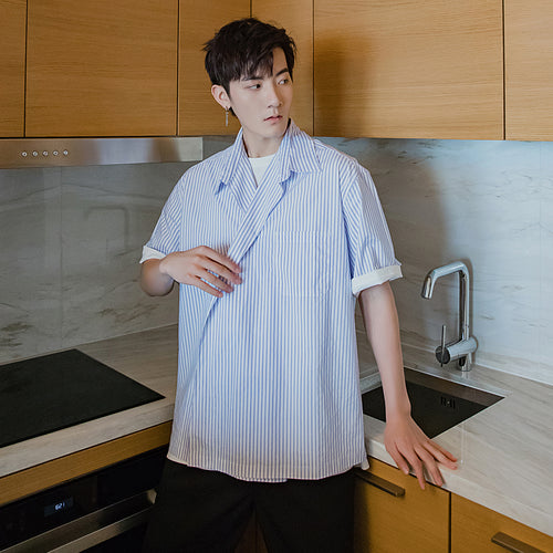 Sicilian men's literary vertical stripes short-sleeved shirt male Korean version of the trend loose men's five-point sleeve shirt