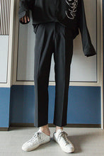 Load image into Gallery viewer, Sicilian men&#39;s loose straight-leg casual pants men&#39;s wild trend men&#39;s nine-point suit pants drape trousers
