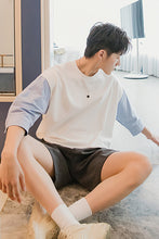 Load image into Gallery viewer, Sicilian men&#39;s summer half-sleeved men&#39;s trend loose men&#39;s white three-quarter sleeve stitching contrast short-sleeved t-shirt
