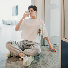 Load image into Gallery viewer, Sicilian men&#39;s summer white short-sleeved men&#39;s tide brand trend loose bear ornaments men&#39;s five-point sleeve t-shirt
