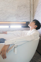 Load image into Gallery viewer, Sicilian men&#39;s spring long-sleeved white shirt male Korean version of the trend handsome men&#39;s loose white shirt jacket
