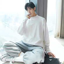Load image into Gallery viewer, Sicilian men&#39;s autumn new white round neck sweater trend loose casual lazy round neck sweater
