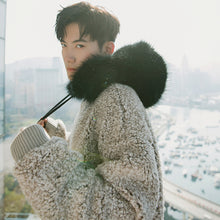 Load image into Gallery viewer, Sicilian men&#39;s Korean version of the trend of spring and autumn men&#39;s jacket coat loose thick lamb wool round neck sweater men&#39;s trend
