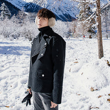 Load image into Gallery viewer, Sicilian men&#39;s black thick short woolen coat Korean version of the trend of loose woolen coat men&#39;s autumn and winter models
