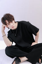 Load image into Gallery viewer, Sicilian men&#39;s knitted short-sleeved t-shirt men&#39;s summer thin loose casual ins men&#39;s simple striped t-shirt
