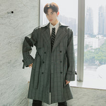 Load image into Gallery viewer, Sicilian men&#39;s autumn plaid jacket men&#39;s Korean version of the trend of loose men&#39;s British style over the knee mid-length windbreaker
