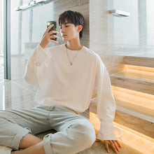 Load image into Gallery viewer, Sicilian men&#39;s men&#39;s youth niche tops loose black bottoming shirt Korean long-sleeved t-shirt men
