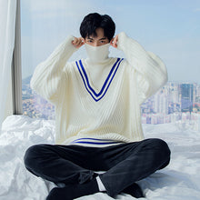 Load image into Gallery viewer, Sicilian men&#39;s winter new college style sweater fake two-piece high-neck contrast stitching casual pullover sweater 4485323016670
