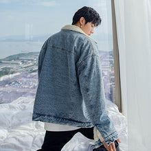 Load image into Gallery viewer, 【Take a 40% off straight down】Lamb velvet lapel padded jacket to keep warm, trendy and handsome men&#39;s denim jacket
