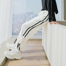 Load image into Gallery viewer, Sicilian men&#39;s winter new casual pants contrast color webbing stitching beam pants design cute bear pants
