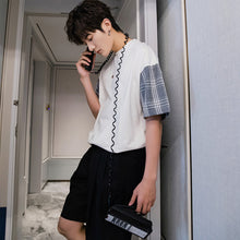 Load image into Gallery viewer, Sicilian men&#39;s spring Harajuku style short-sleeved men&#39;s tide brand trend loose five-point sleeves with white stitching t-shirt
