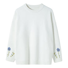 Load image into Gallery viewer, Sicilian men&#39;s loose men&#39;s knit sweater pullover round neck embroidery small flower sweater coat new 2020
