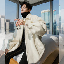 Load image into Gallery viewer, Sicilian men&#39;s autumn and winter loose short woolen coat men&#39;s handsome white woolen coat men&#39;s Korean version of the trend
