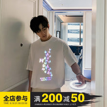 Load image into Gallery viewer, Sicilian men&#39;s summer Hong Kong style short-sleeved men&#39;s tide brand trend loose boys white reflective design t-shirt
