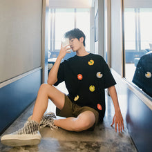 Load image into Gallery viewer, Sicilian men&#39;s summer black short-sleeved men&#39;s tide brand trend loose men&#39;s half-sleeved daisy embroidery t-shirt
