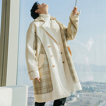 Load image into Gallery viewer, Sicilian men&#39;s winter new mid-length suit collar woolen coat contrast stitching Korean plaid jacket men
