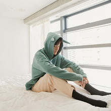 Load image into Gallery viewer, 【Spot quick delivery】Fast delivery ~ casual tops autumn and winter loose and thick hooded sweater
