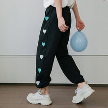 Load image into Gallery viewer, Sicilian Men&#39;s Spring and Autumn Loose Casual Pants Men&#39;s Trend Stitching Creative Love Embroidered Youth Pants

