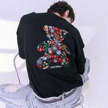 Load image into Gallery viewer, Sicilian men&#39;s embroidery flower round neck short-sleeved t-shirt men&#39;s summer casual men&#39;s creative bear loose top
