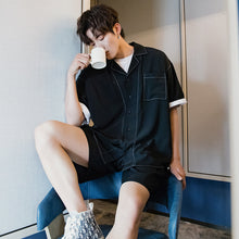 Load image into Gallery viewer, Sicilian men&#39;s autumn black short-sleeved shirt male Korean version of the trend five-point sleeve men&#39;s loose half-sleeved shirt
