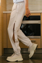 Load image into Gallery viewer, Sicilian men&#39;s 2021 new casual pants men&#39;s summer thin cropped trousers Korean version of the trendy foot-breasted pants
