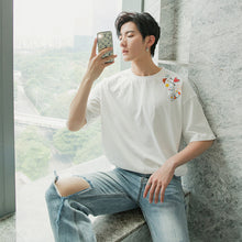 Load image into Gallery viewer, Sicilian men&#39;s summer white half-sleeved men&#39;s trend five-point sleeve loose men&#39;s Hong Kong style printed short-sleeved t-shirt
