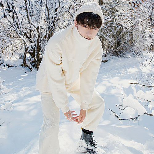 【Spot quick delivery】Turtleneck sweater and leggings pants two-piece trend spring and autumn men's loose suit men