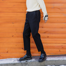 Load image into Gallery viewer, 【Spot quick delivery】Thick casual pants men&#39;s Korean style trend all-match men&#39;s loose straight cropped trousers
