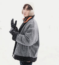 Load image into Gallery viewer, 【Spot quick delivery】Fast delivery ~ thick black loose coat with lamb fur collar on both sides
