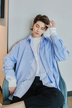 Load image into Gallery viewer, Sicilian men&#39;s autumn fake two-piece striped long-sleeved shirt male Korean version of the trend loose simple shirt jacket
