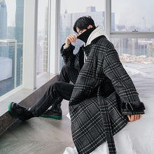 Load image into Gallery viewer, Sicilian men&#39;s mid-length belted woolen coat Korean style handsome plaid stitching thick coat
