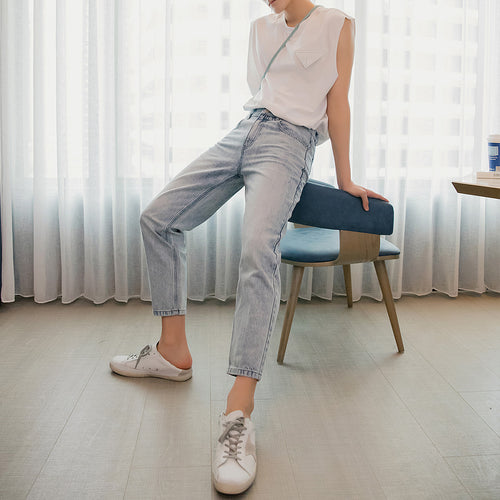 Sicilian men's summer loose straight casual pants men's Korean version of the trend of men's nine-point light blue jeans