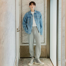 Load image into Gallery viewer, Sicilian Men&#39;s Fall Thin Washed Blue Denim Jacket Men&#39;s Korean Trend Loose Men&#39;s Casual Jacket
